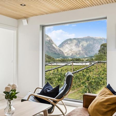 Jordeplegarden Holiday Home - Part Of A Farm - Two Buildings - Close To Flam Лердалсёйри Экстерьер фото